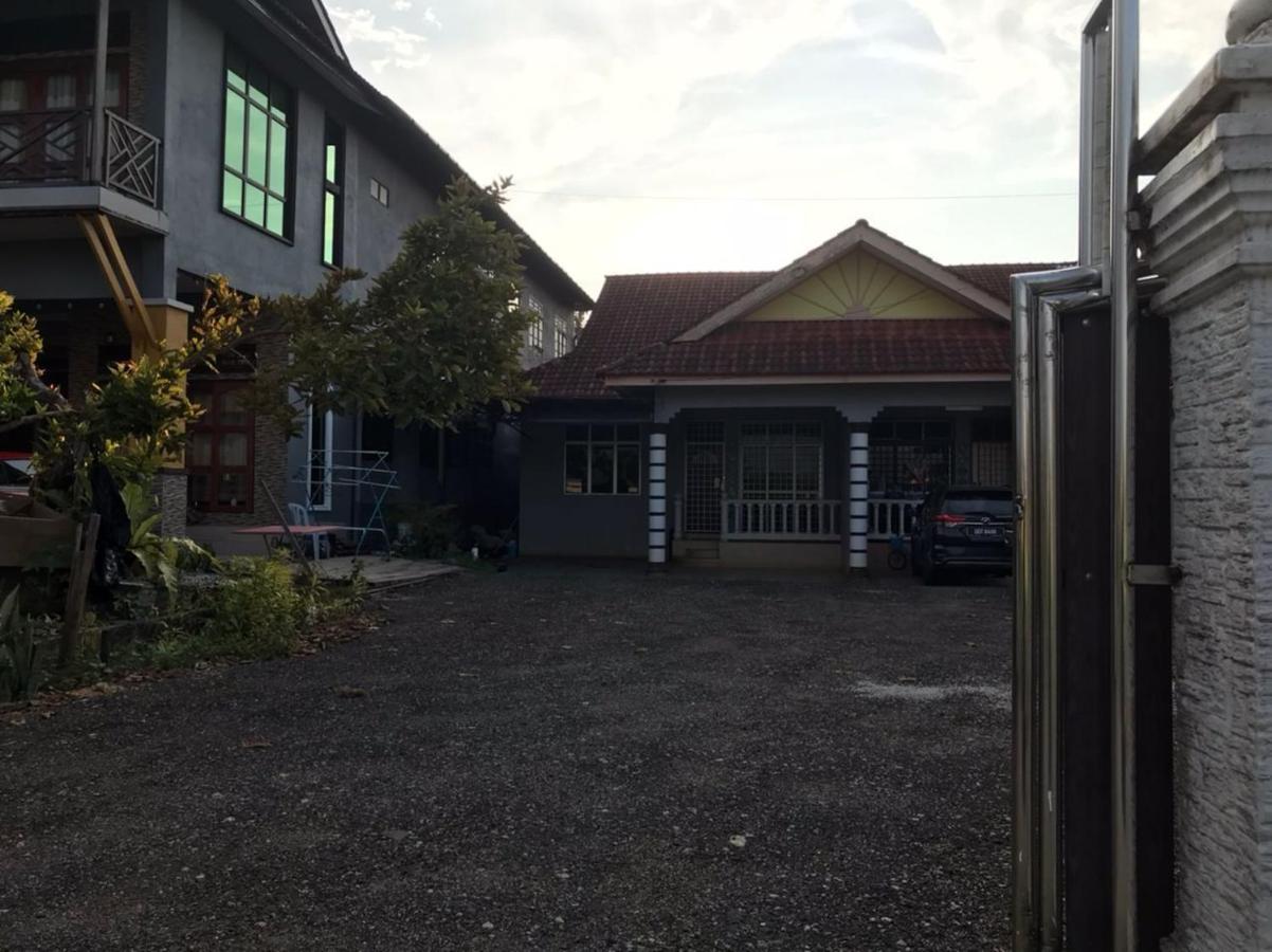 Cozy Homestay Che Yang Kuala Terengganu Buitenkant foto