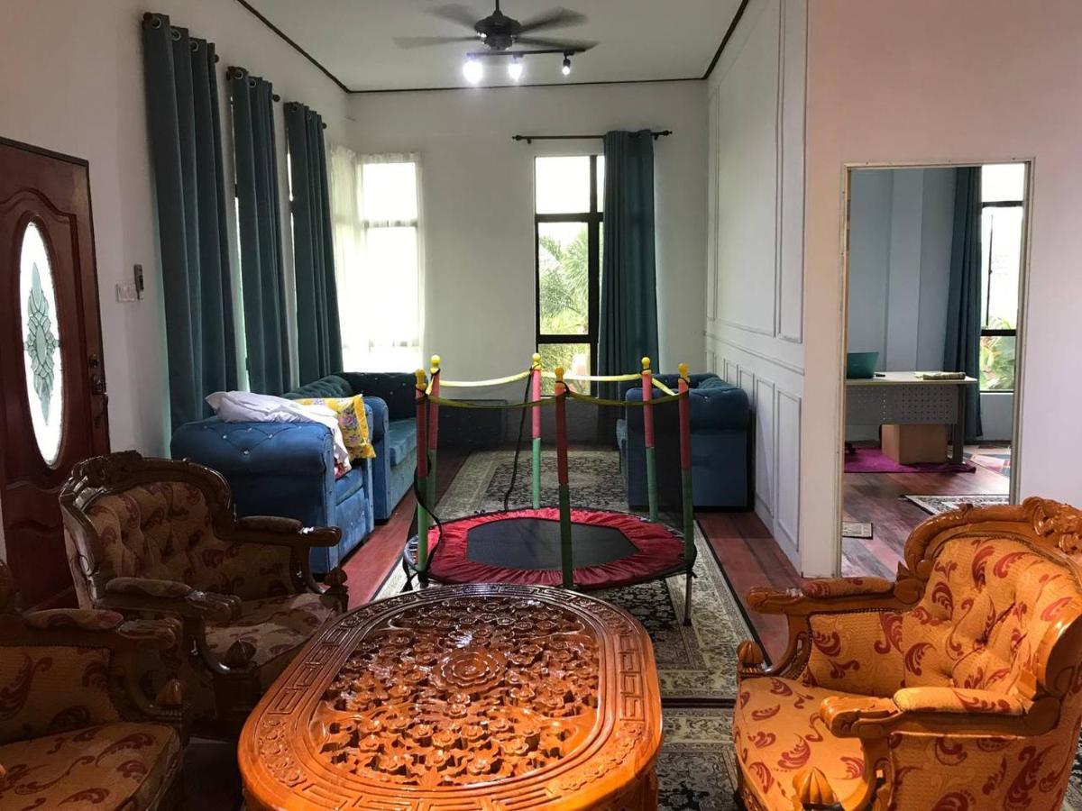 Cozy Homestay Che Yang Kuala Terengganu Buitenkant foto